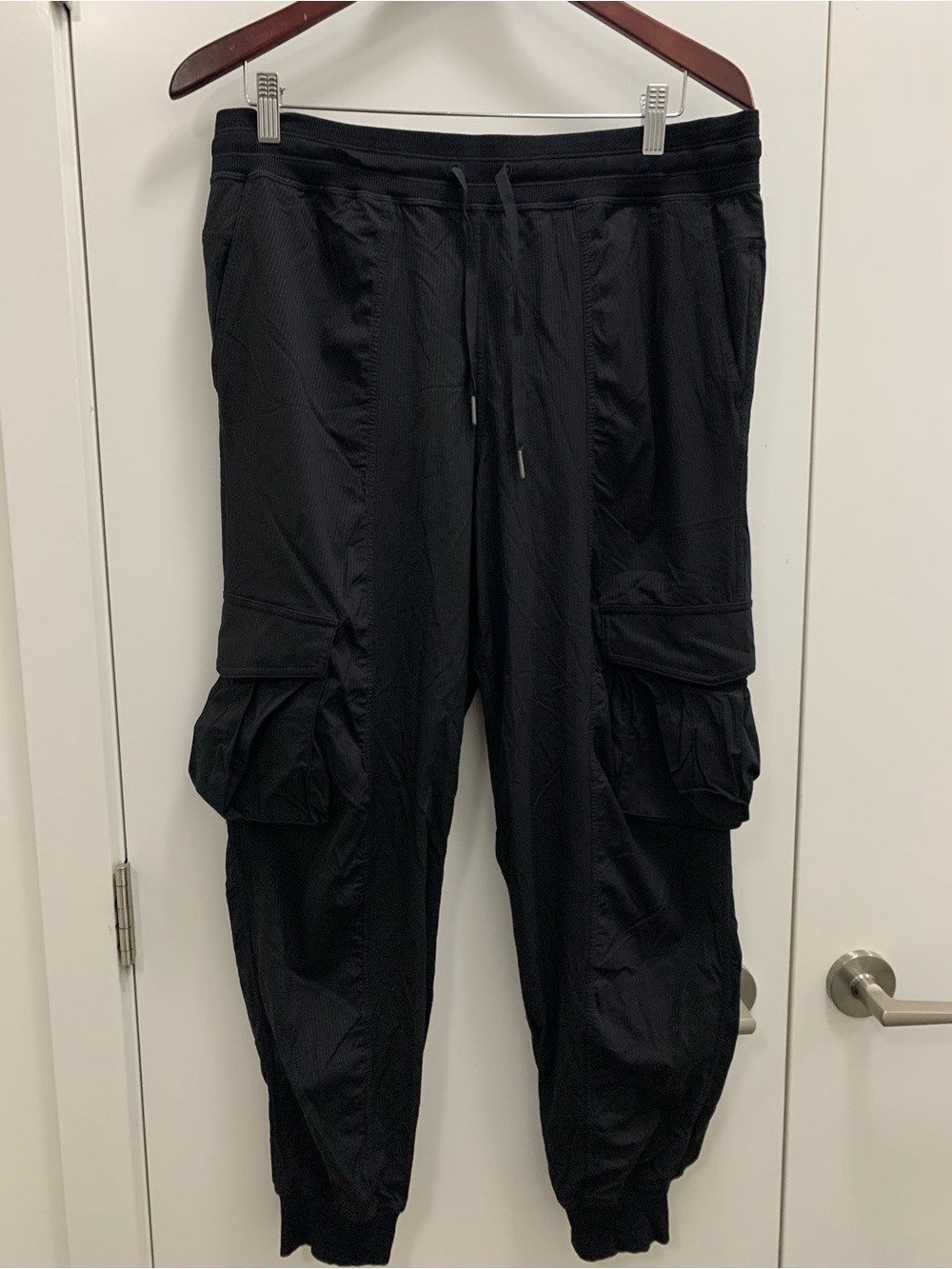Lululemon Dance Studio Relaxed-Fit Mid-Rise Cargo Jogger black size L